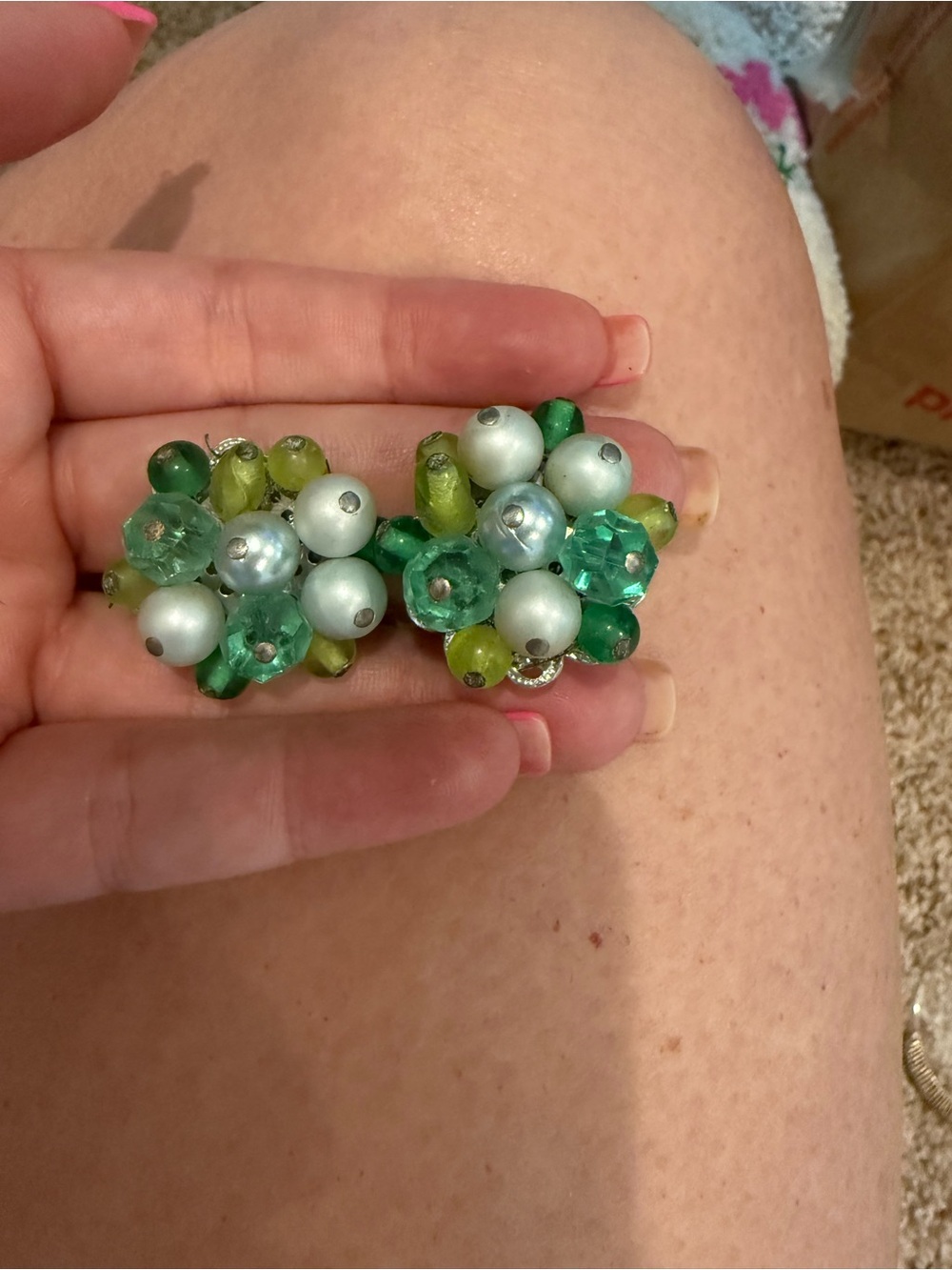 Vintage White Pearl and Green Bead Cluster Clip-On Earrings